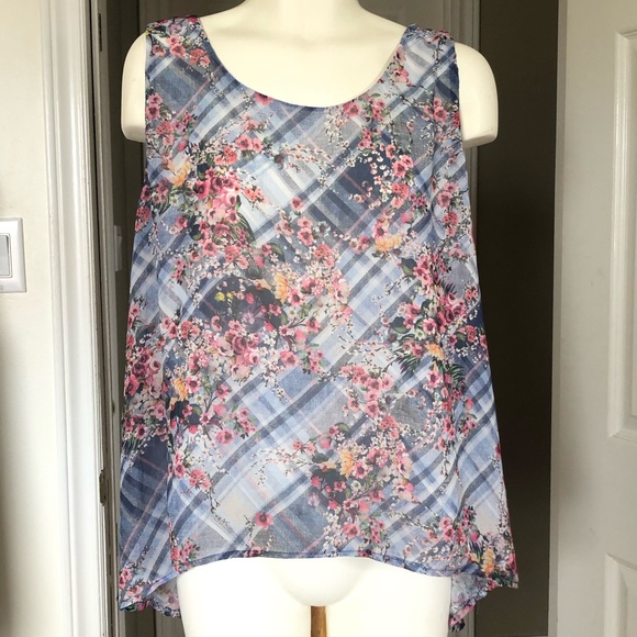 🛍Floral Patika sleeveless top Size M - Picture 2 of 8